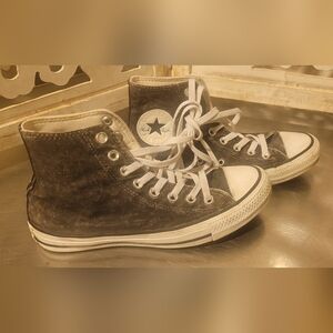 Converse Hightops women's 8.5